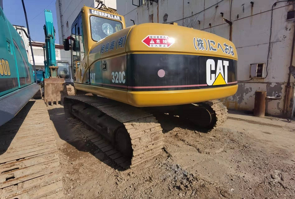 CATERPILLAR 320C - Crawler excavator: picture 3 CATERPILLAR 320C - Crawler excavator: picture 3