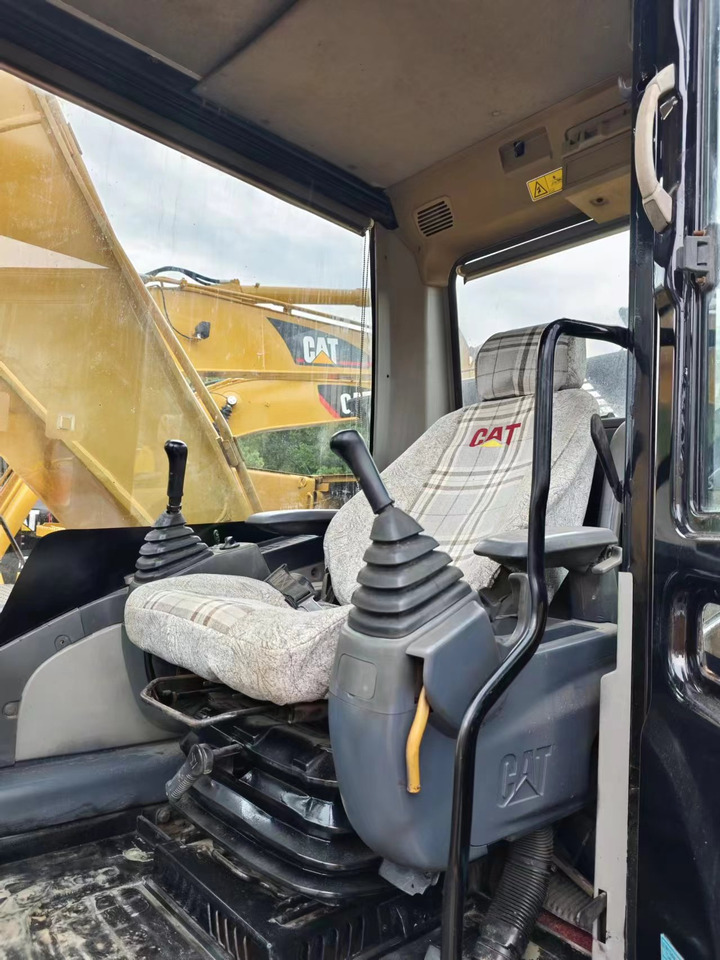 CATERPILLAR 320D - Crawler excavator: picture 3 CATERPILLAR 320D - Crawler excavator: picture 3