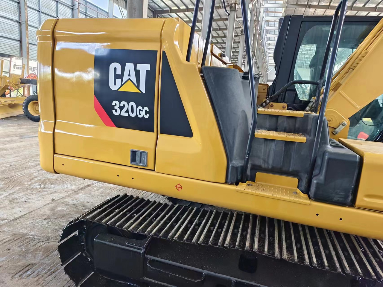 CATERPILLAR 320GC - Crawler excavator: picture 3 CATERPILLAR 320GC - Crawler excavator: picture 3