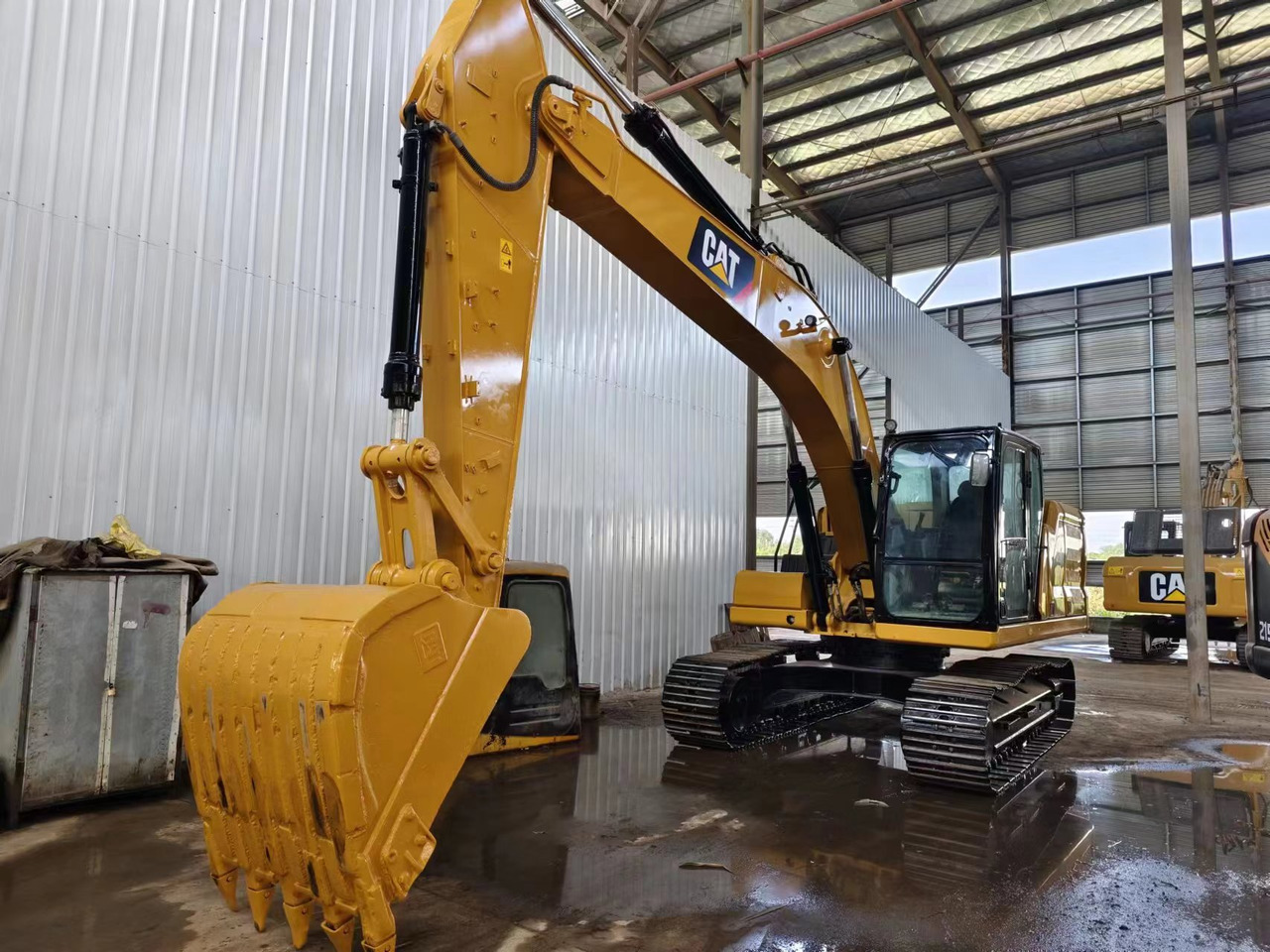 CATERPILLAR 320GC - Crawler excavator: picture 1 CATERPILLAR 320GC - Crawler excavator: picture 1
