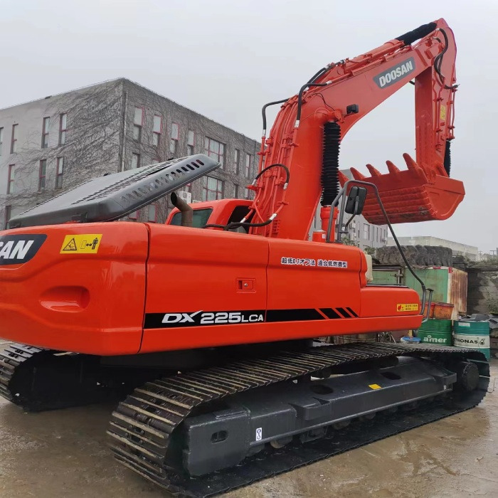 DOOSAN DX225LCA - Crawler excavator: picture 4 DOOSAN DX225LCA - Crawler excavator: picture 4
