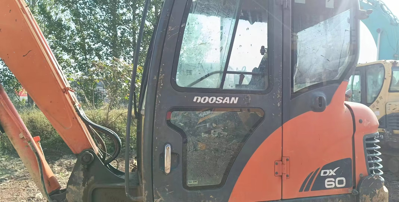 DOOSAN dx60 - Mini excavator: picture 5 DOOSAN dx60 - Mini excavator: picture 5