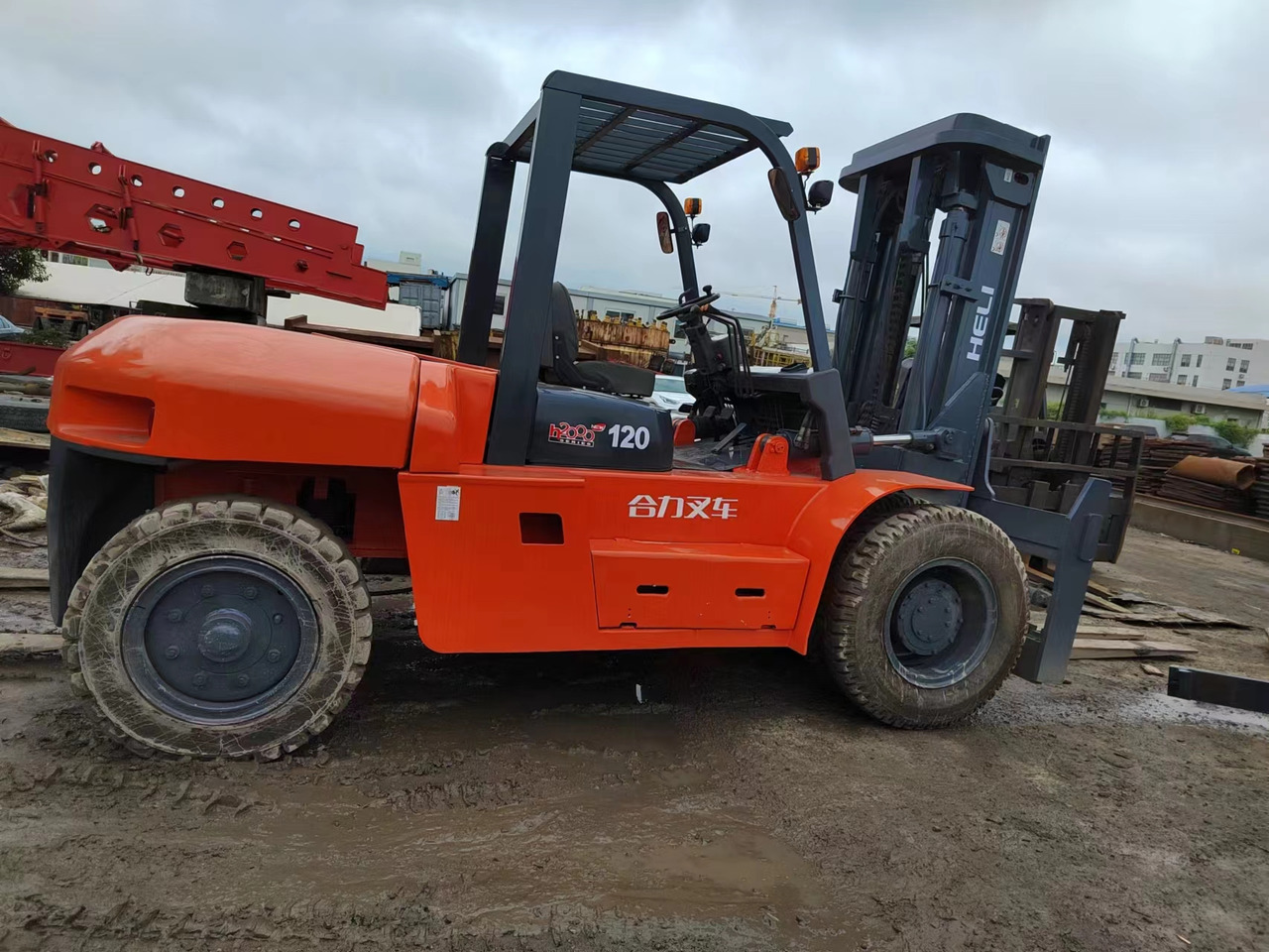 HELI 10ton - Diesel forklift: picture 1 HELI 10ton - Diesel forklift: picture 1