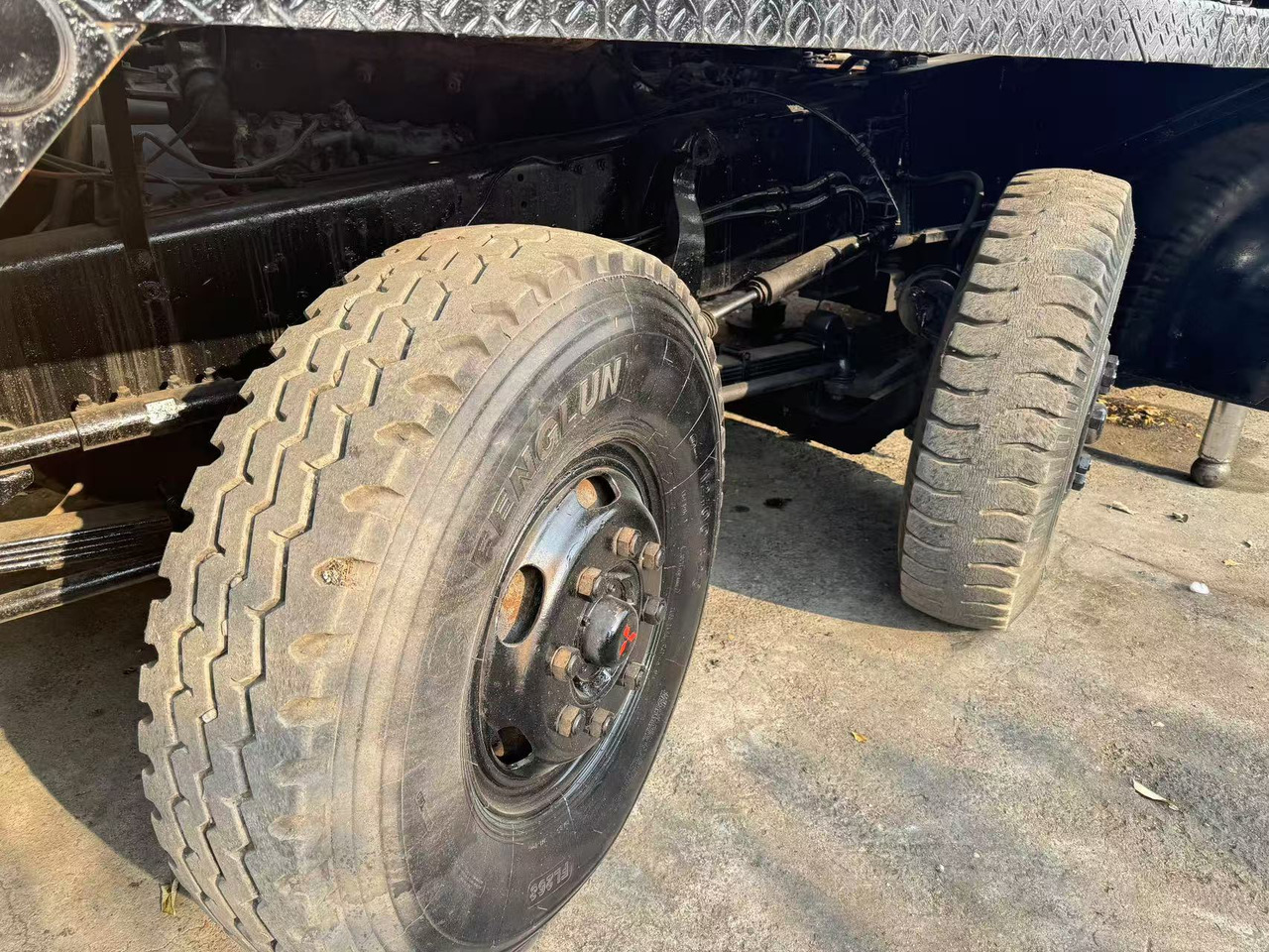 KATO NK400E - Mobile crane: picture 5 KATO NK400E - Mobile crane: picture 5