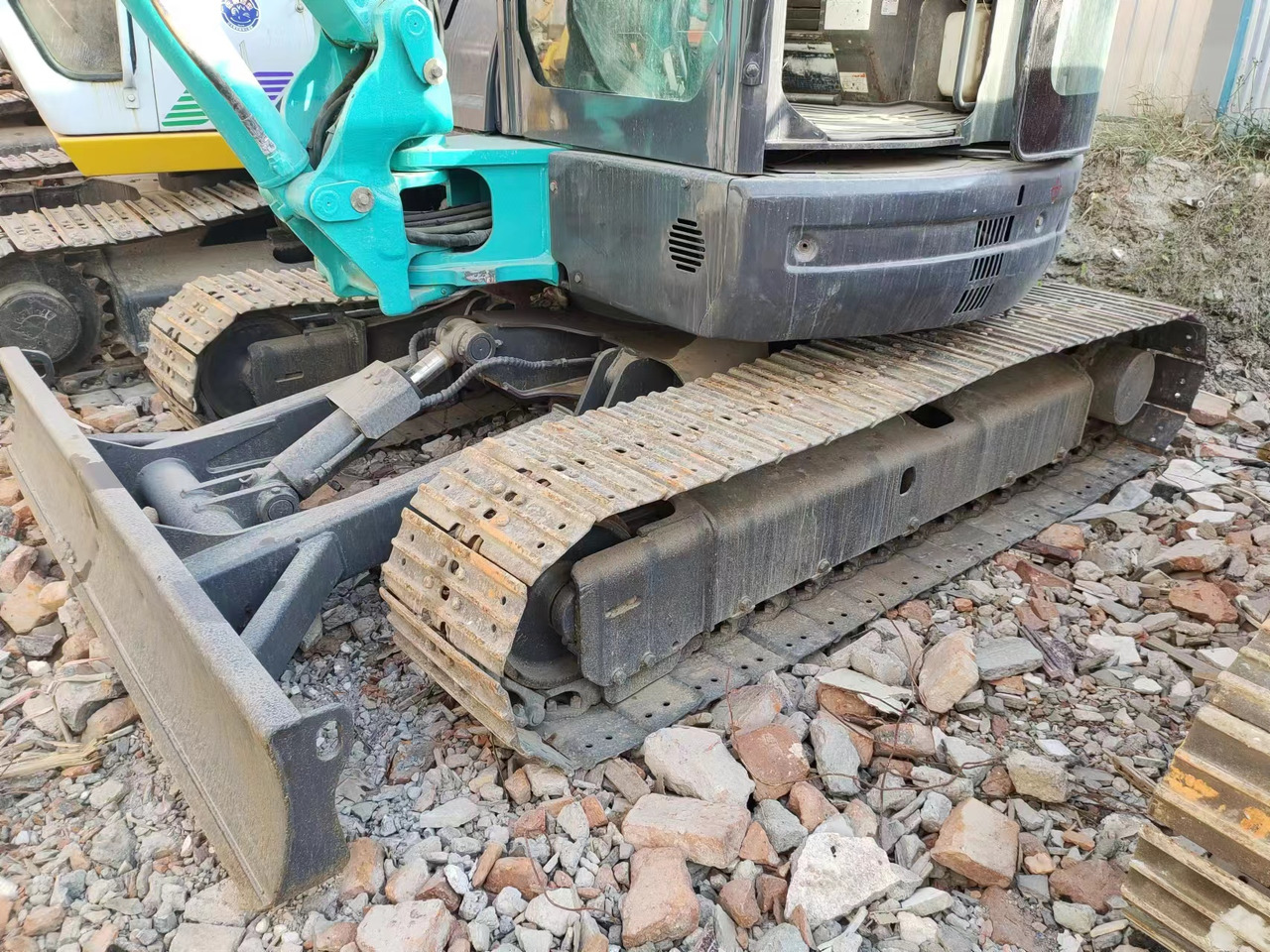 Mini excavator KOBELCO SK55SR: picture 8