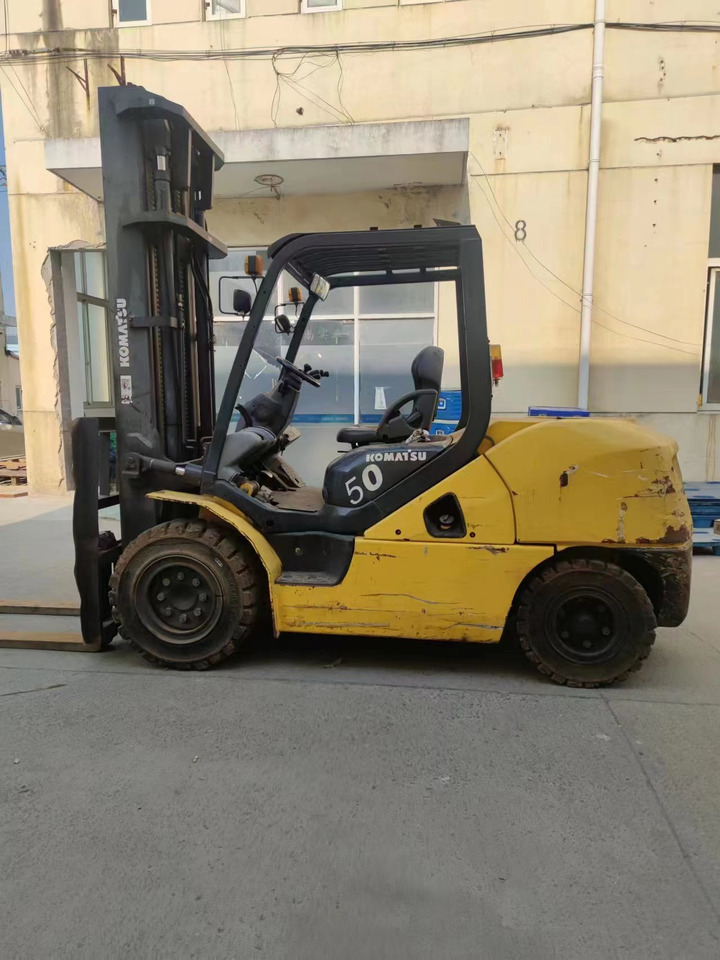 KOMATSU FD50 original - Diesel forklift: picture 2 KOMATSU FD50 original - Diesel forklift: picture 2
