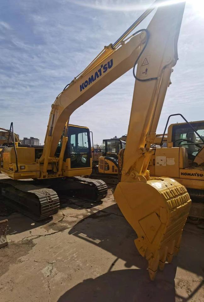 KOMATSU PC130-7 - Crawler excavator: picture 4 KOMATSU PC130-7 - Crawler excavator: picture 4
