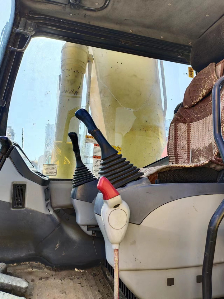 KOMATSU PC300-7 - Crawler excavator: picture 5 KOMATSU PC300-7 - Crawler excavator: picture 5