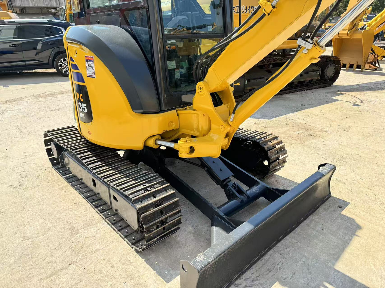 KOMATSU PC35MR - Mini excavator: picture 5 KOMATSU PC35MR - Mini excavator: picture 5