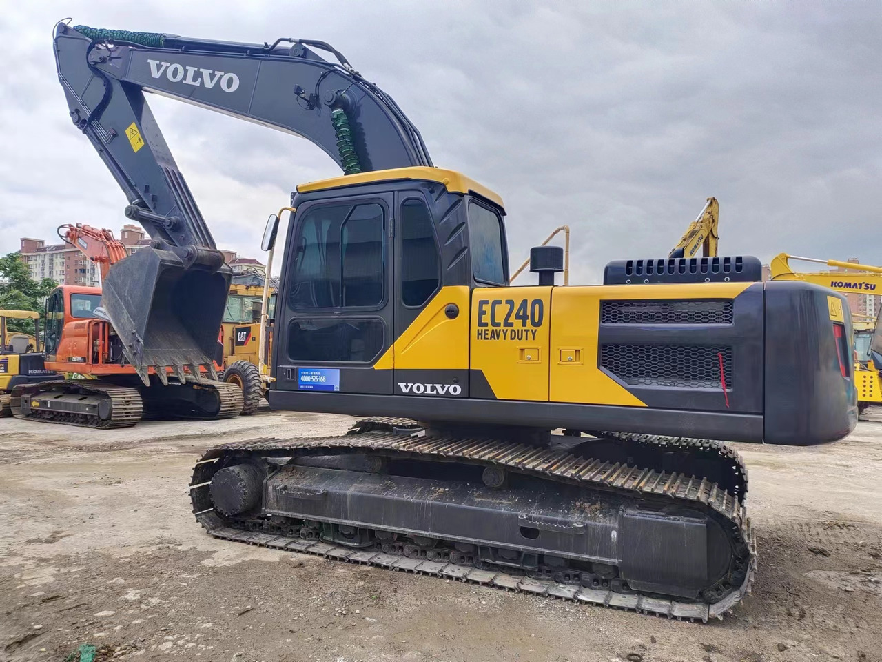 VOLVO EC240 - Crawler excavator: picture 1 VOLVO EC240 - Crawler excavator: picture 1