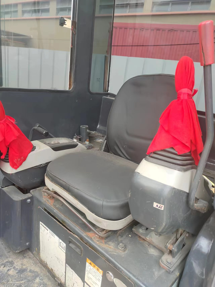 Komatsu pc40 - Mini excavator: picture 5 Komatsu pc40 - Mini excavator: picture 5