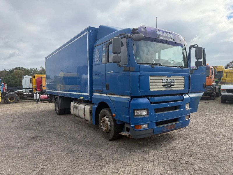 MAN TGA 18.360 BOX TRUCK - Box truck: picture 1 MAN TGA 18.360 BOX TRUCK - Box truck: picture 1