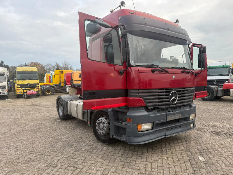 Mercedes-Benz Actros 1843 3 pedals - Tractor unit: picture 1 Mercedes-Benz Actros 1843 3 pedals - Tractor unit: picture 1