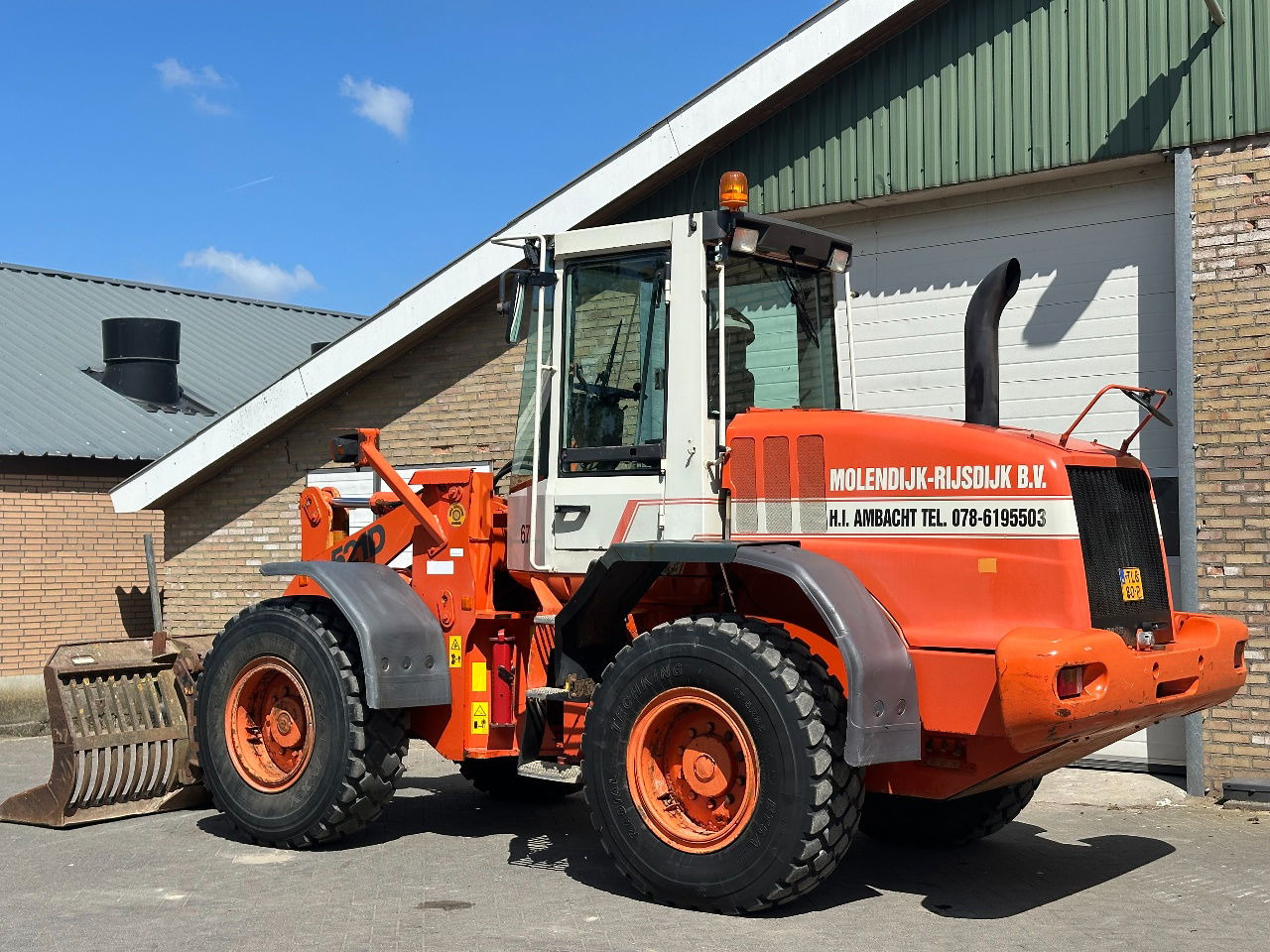 Wheel loader Case 521D: picture 20