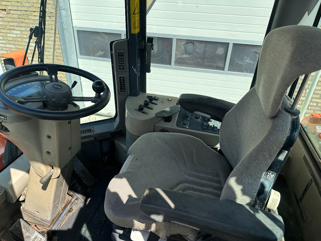 Wheel loader Case 521D: picture 25