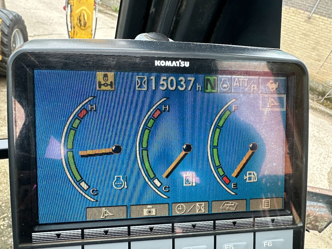 Wheel excavator Komatsu PW160-8: picture 11