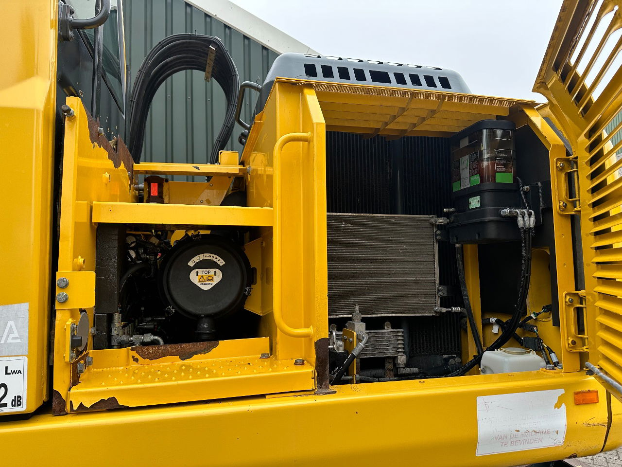 Wheel excavator Komatsu PW160-8: picture 16