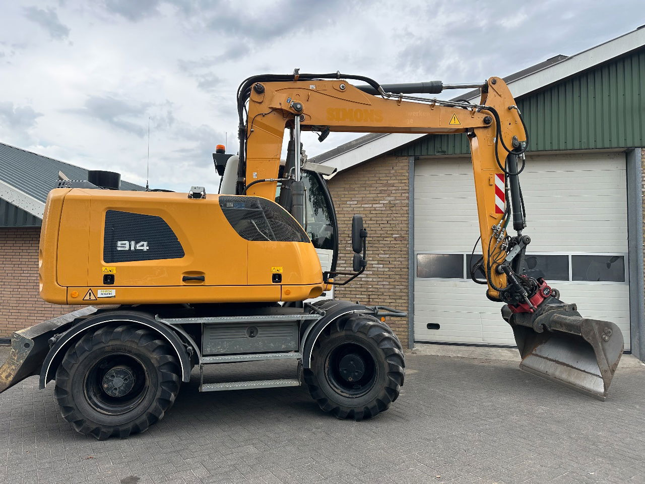 Wheel excavator Liebherr A914: picture 7