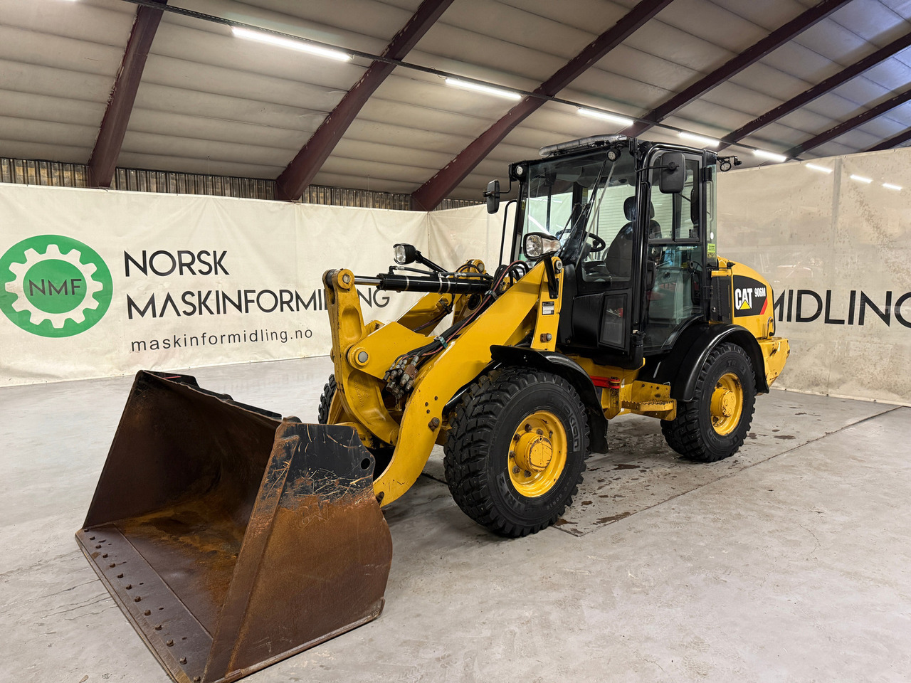 Cat 906M High Flow, 40 km/t med skuff og plog # TIL LEIE# - Wheel loader: picture 1 Cat 906M High Flow, 40 km/t med skuff og plog # TIL LEIE# - Wheel loader: picture 1