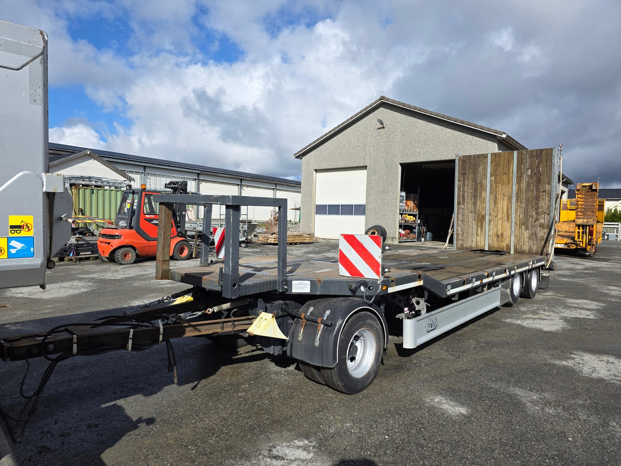 Fliegl Maskinhenger - Low loader trailer: picture 2 Fliegl Maskinhenger - Low loader trailer: picture 2
