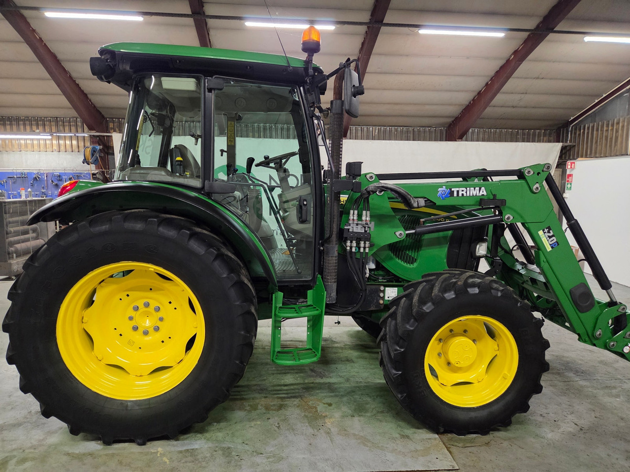 Farm tractor John Deere 5100R #Tar innbytte: picture 10