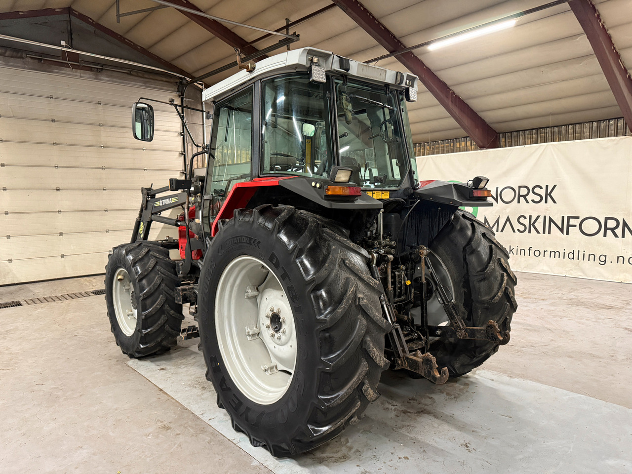 Massey Ferguson 6265 - Farm tractor: picture 3 Massey Ferguson 6265 - Farm tractor: picture 3