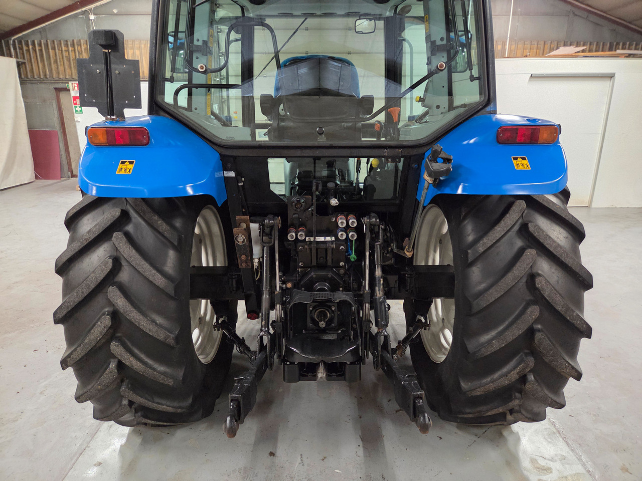 New Holland T5060 #Fin 1 eiers traktor - Farm tractor: picture 5 New Holland T5060 #Fin 1 eiers traktor - Farm tractor: picture 5