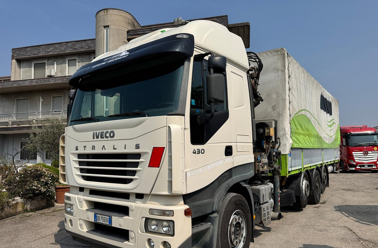 IVECO 430 - 4 ASSI STRADALE CON GRU - Curtainsider truck, Crane truck: picture 1 IVECO 430 - 4 ASSI STRADALE CON GRU - Curtainsider truck, Crane truck: picture 1