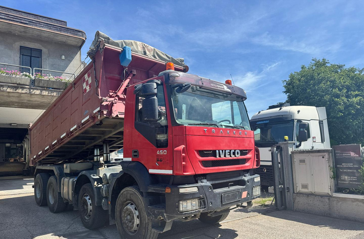 IVECO TRAKKER 450 RIBALTABILE 8X4 - Tipper: picture 2 IVECO TRAKKER 450 RIBALTABILE 8X4 - Tipper: picture 2