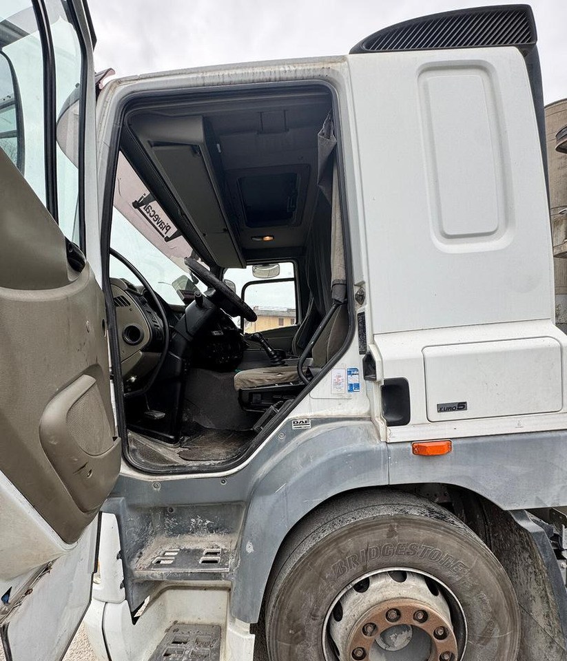 DAF CF 85.460 / Anno 2007 / Euro 5 - Tractor unit: picture 4 DAF CF 85.460 / Anno 2007 / Euro 5 - Tractor unit: picture 4