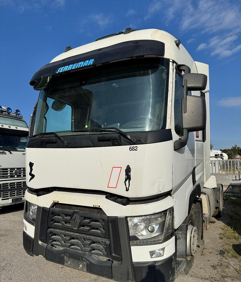 Renault T460 / 2015 / Euro 6 - Tractor unit: picture 3 Renault T460 / 2015 / Euro 6 - Tractor unit: picture 3
