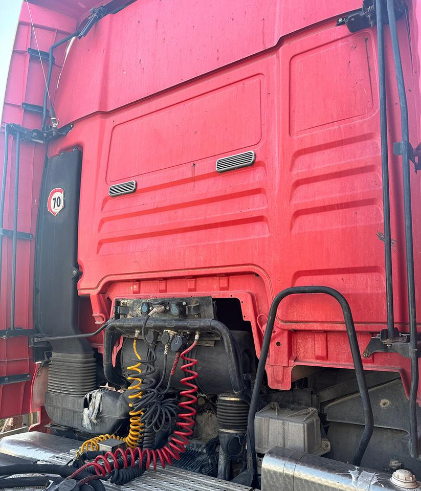 Scania R124/470 Ribaltabile 8X4 - Tractor unit: picture 3 Scania R124/470 Ribaltabile 8X4 - Tractor unit: picture 3