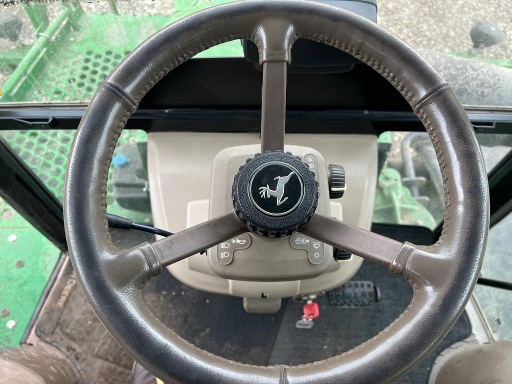 Lease a John Deere R4040i  John Deere R4040i: picture 19