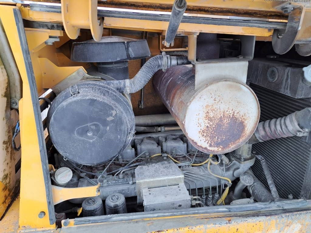 Bulldozer Liebherr PR 734 L: picture 10