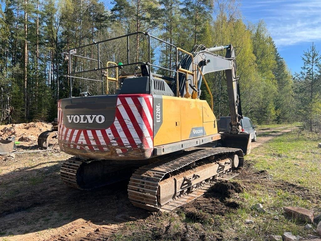 Volvo EC 220 EL - Crawler excavator: picture 3 Volvo EC 220 EL - Crawler excavator: picture 3