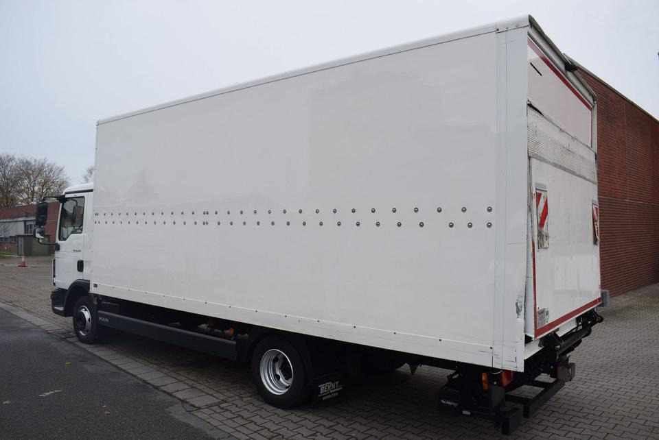 MAN TGL 8.220 Koffer LBW Klima EURO6 Luftfederung - Box truck: picture 4 MAN TGL 8.220 Koffer LBW Klima EURO6 Luftfederung - Box truck: picture 4