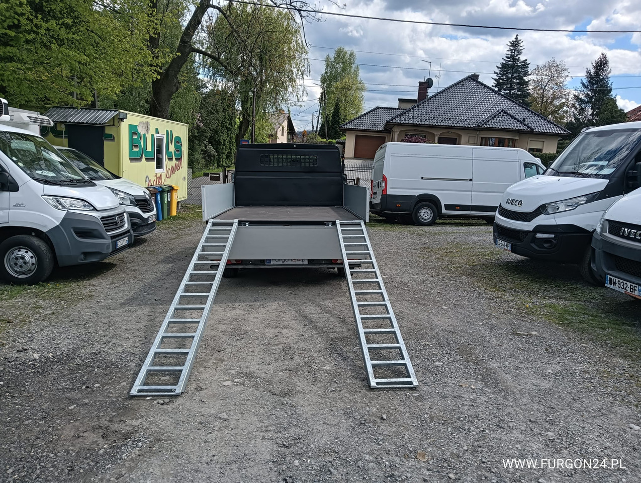 RENAULT TRAFIC SKRZYNIA PAKA Z NAJAZDAMI I PÓŁKAMI NR 689 - Flatbed van: picture 5 RENAULT TRAFIC SKRZYNIA PAKA Z NAJAZDAMI I PÓŁKAMI NR 689 - Flatbed van: picture 5