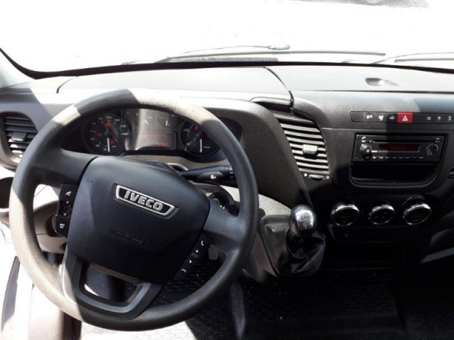 IVECO 35S15V - Panel van: picture 2 IVECO 35S15V - Panel van: picture 2