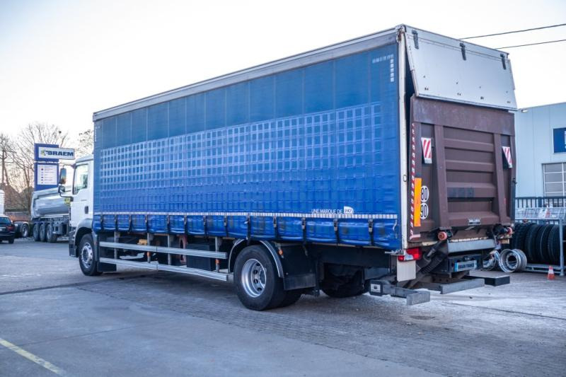 MAN TGM 18.340 BL+DHOLLANDIA - Curtainsider truck: picture 4 MAN TGM 18.340 BL+DHOLLANDIA - Curtainsider truck: picture 4
