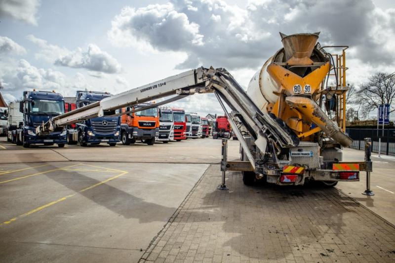 MAN TGS 32.400BB+LIEBHERR 8M³+BAND/TAPIS 16m - Concrete mixer truck: picture 3 MAN TGS 32.400BB+LIEBHERR 8M³+BAND/TAPIS 16m - Concrete mixer truck: picture 3