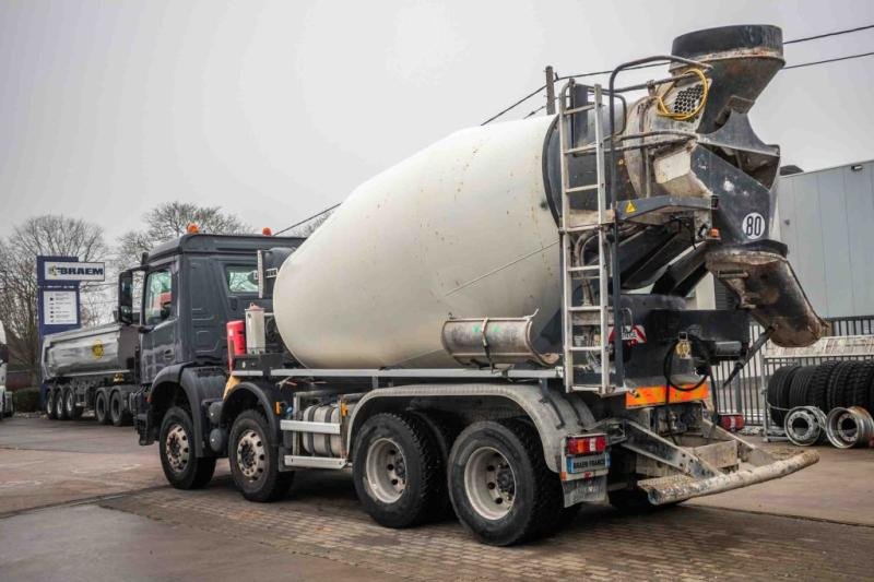 Mercedes AROCS 3236 BB+LIEBHERR 9M3 - Concrete mixer truck: picture 4 Mercedes AROCS 3236 BB+LIEBHERR 9M3 - Concrete mixer truck: picture 4