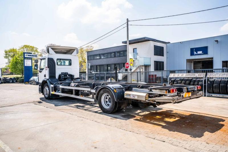 Renault D WIDE 380 DXI - Container transporter/ Swap body truck: picture 3 Renault D WIDE 380 DXI - Container transporter/ Swap body truck: picture 3