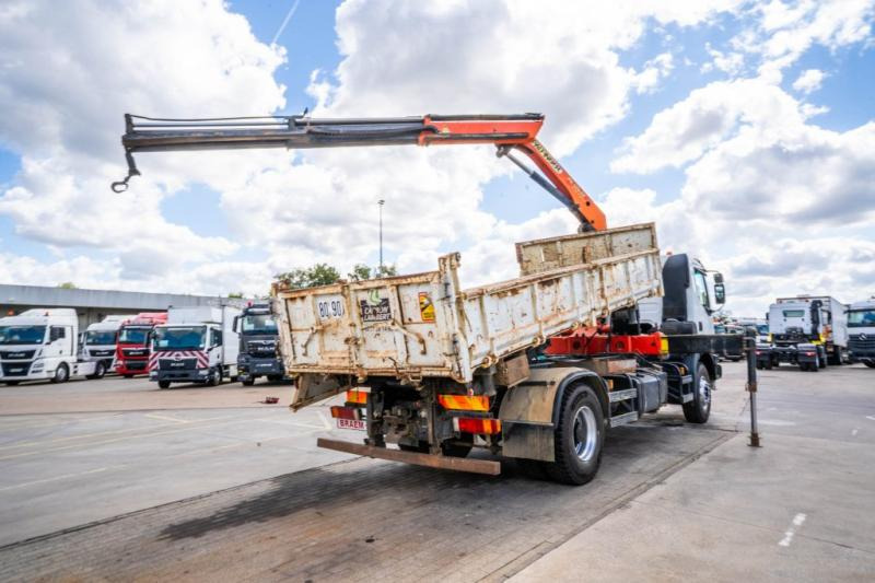 Renault KERAX 320 DCI +BIBENNE+PALFINGER 12Ton/m/2 EXT. - Tipper, Crane truck: picture 4 Renault KERAX 320 DCI +BIBENNE+PALFINGER 12Ton/m/2 EXT. - Tipper, Crane truck: picture 4