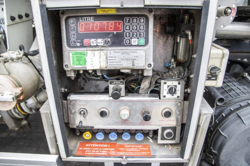 Tank truck Renault PREMIUM 280 DXI + 13000L ( 4COMP. +SOURCE+DOME ): picture 8