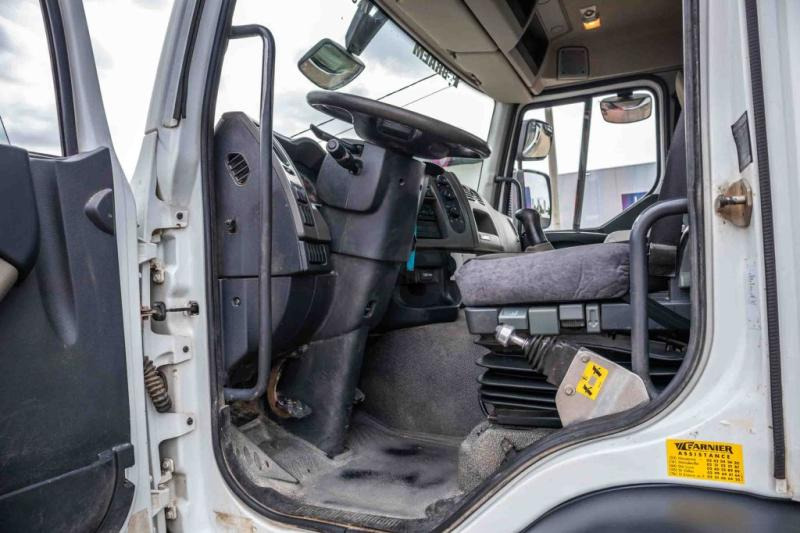 Tipper Renault PREMIUM 320DXI+BIBENNE+REMORQUANT: picture 9 Tipper Renault PREMIUM 320DXI+BIBENNE+REMORQUANT: picture 9