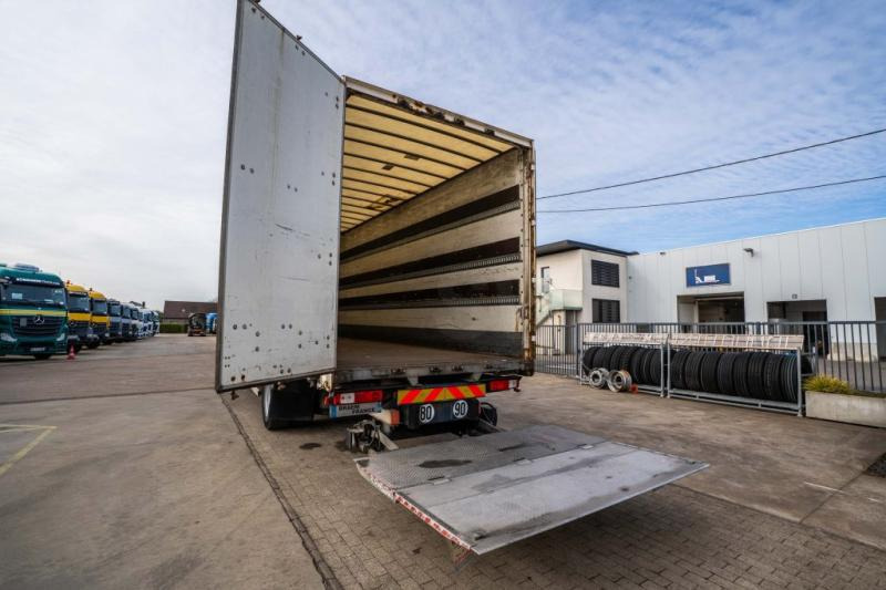 Renault PREMIUM 380 DXI + DHOLLANDIA - Curtainsider truck: picture 5 Renault PREMIUM 380 DXI + DHOLLANDIA - Curtainsider truck: picture 5