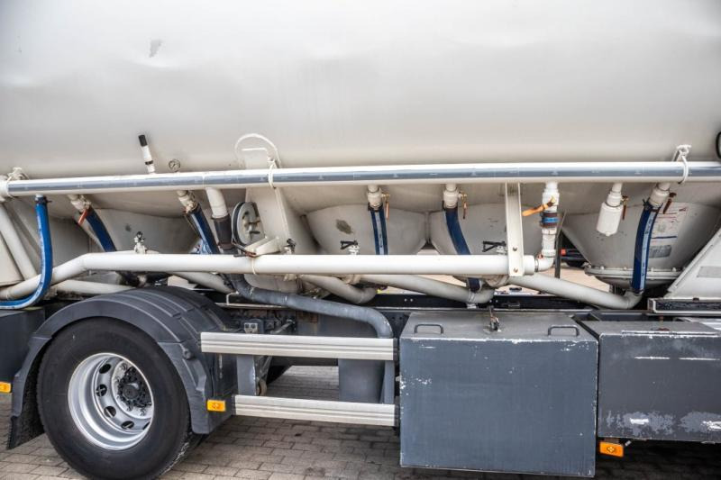 Lease a Renault T 460+SILO/ 5 COMP. Renault T 460+SILO/ 5 COMP.: picture 7