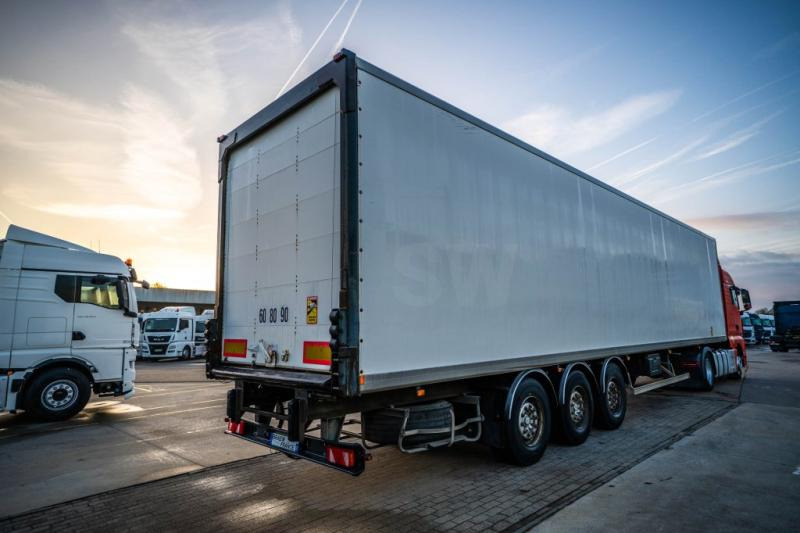 Samro S338D HPF+ PORTE FIT - Closed box semi-trailer: picture 4 Samro S338D HPF+ PORTE FIT - Closed box semi-trailer: picture 4