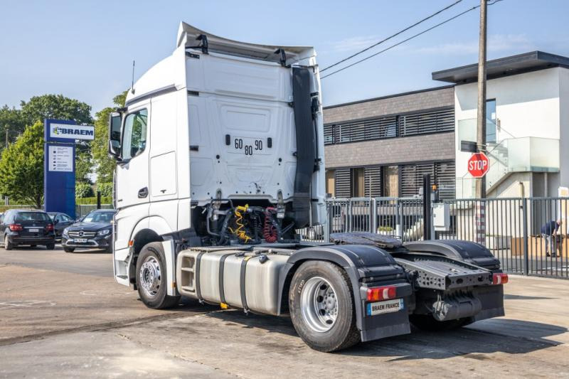 Mercedes ACTROS 1845 LS - Tractor unit: picture 4 Mercedes ACTROS 1845 LS - Tractor unit: picture 4