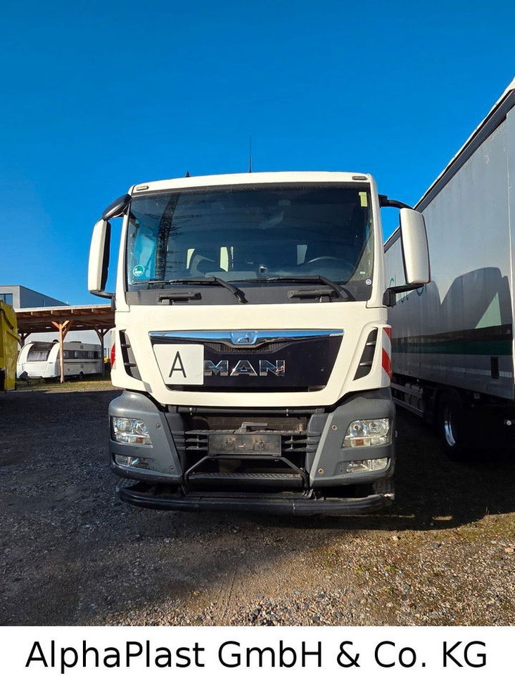MAN TGS 4-Achser 32.360 - Garbage truck: picture 2 MAN TGS 4-Achser 32.360 - Garbage truck: picture 2